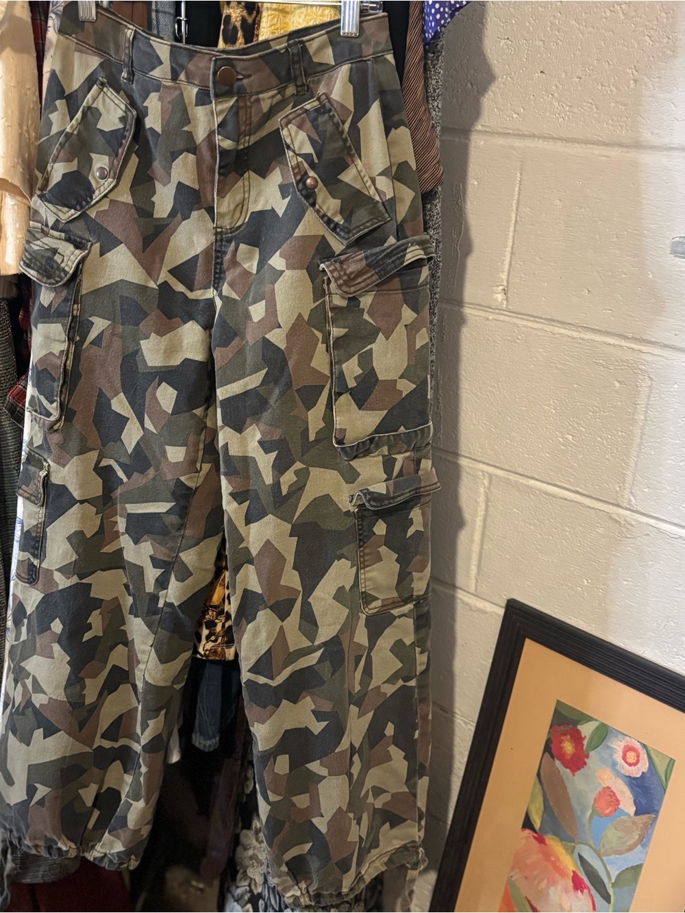 It’S brand vintage camo cargo pants